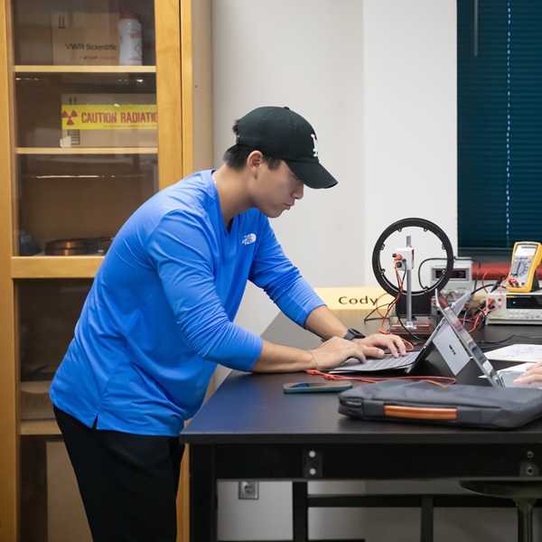Students in Physics Chair Bret Underwood’s PHYS 310 course titled” Methods of Experimental Physics