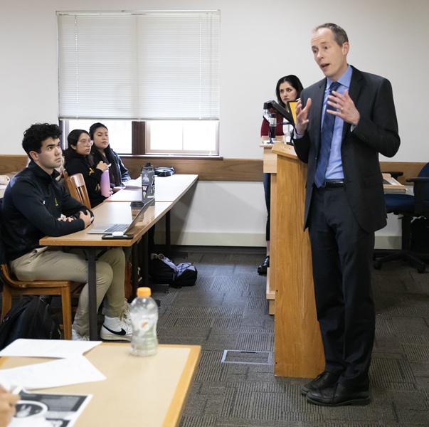Longtime state politics reporter Austin Jenkins gives a quick presentation and QA