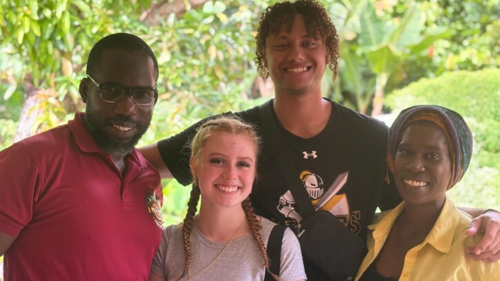 Students Audrey Blais ’26 and Kai Lewis ’27 with Tonči chocolatier co-owners Randy Taylor and Carlina Jules-Taylor.