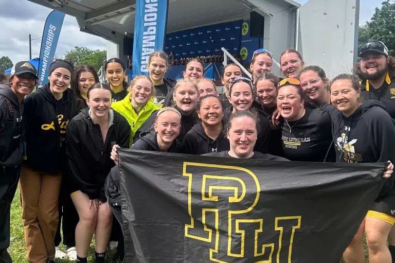 Women's rowing group picture 5-31-2025