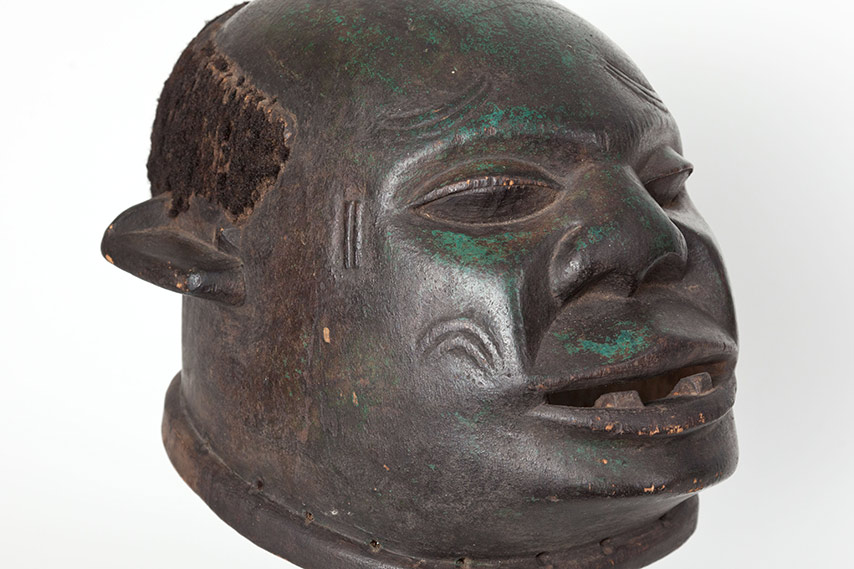 makonde-mask-4-right-tilt