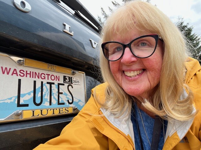Super Lute Fan Lauralee Hagen