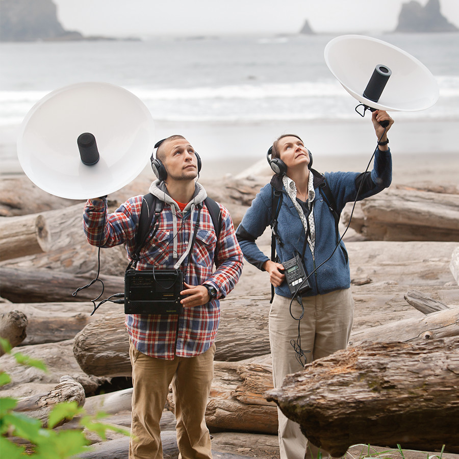 explore2016-bannerside-vocation Professor Julie Smith with student listening to birdsong