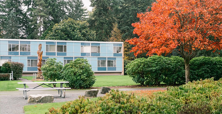 Dumas Bay Centre building