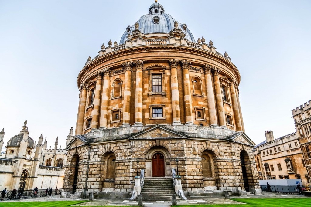 oxford-2099962_1280
