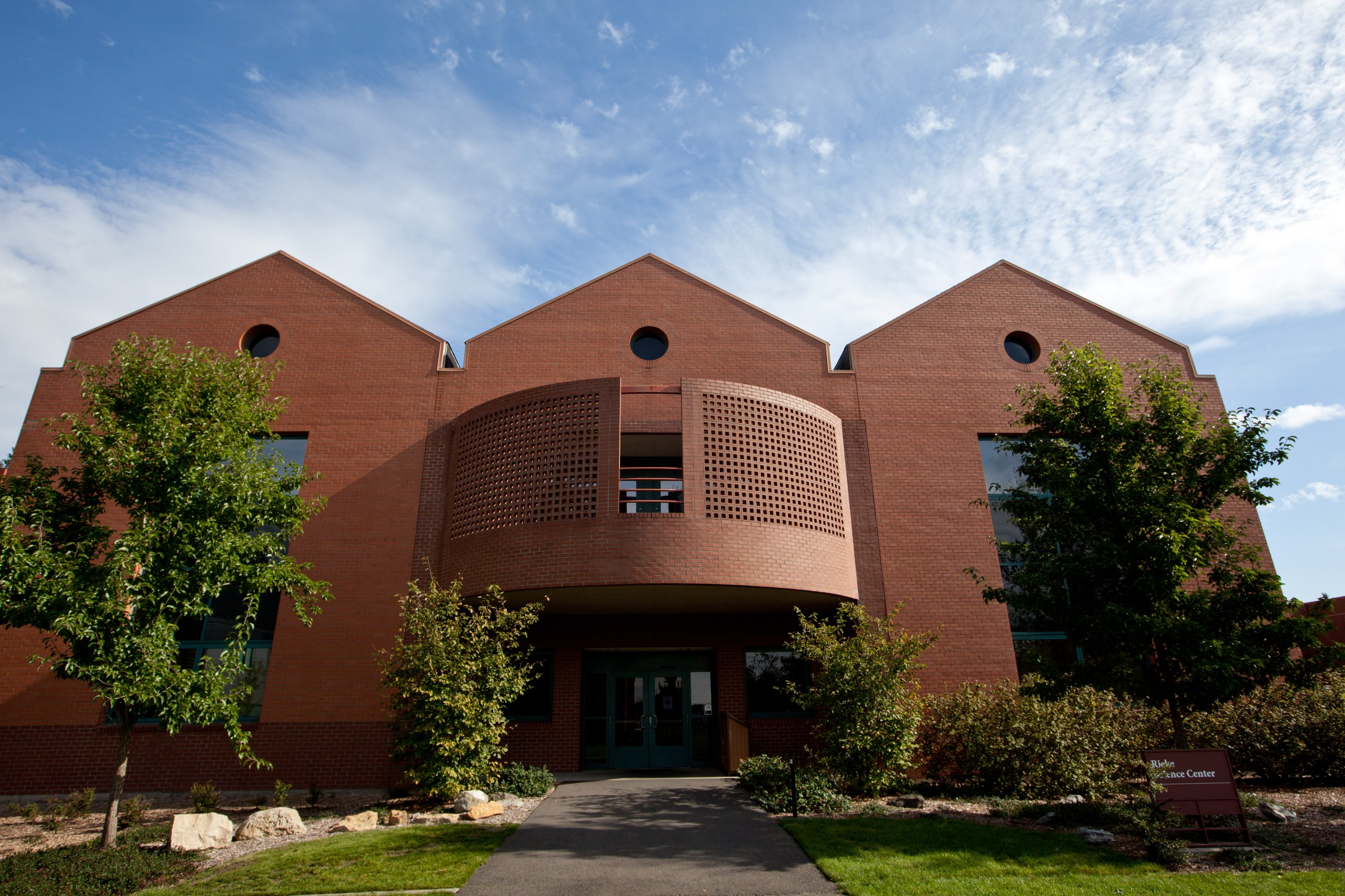 Rieke Science Center building