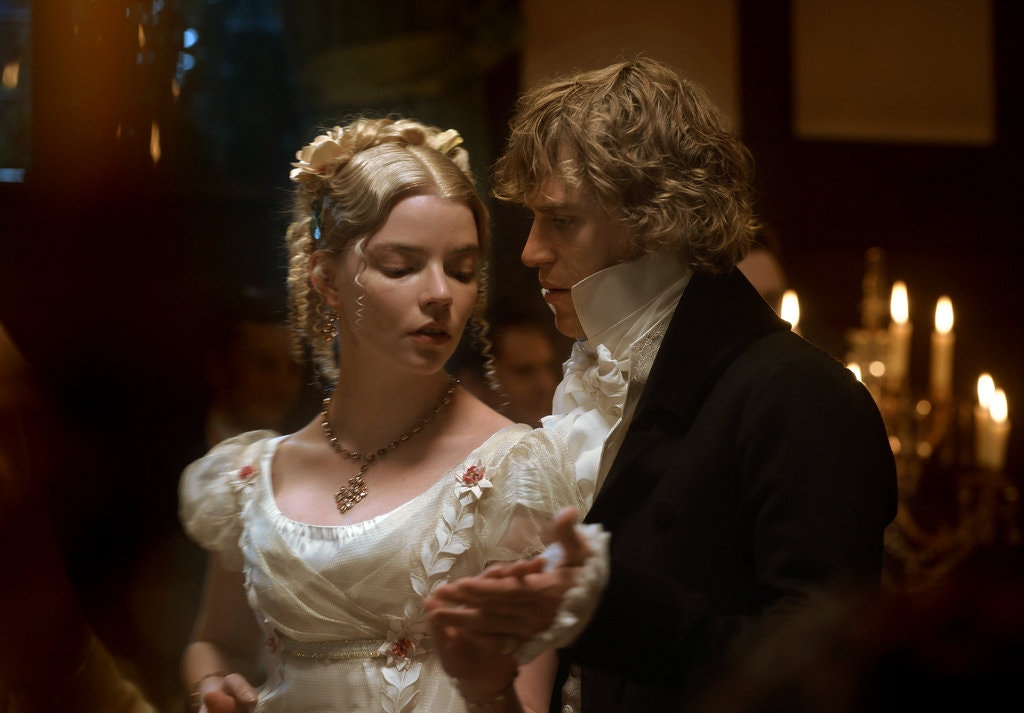 Emma Woodhouse (Anya Taylor-Joy) and Mr. Knightley (Johnny Flynn) in Autumn de Wilde's 2020 film.