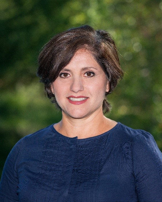 Dr. María Chávez Dr. María Chávez