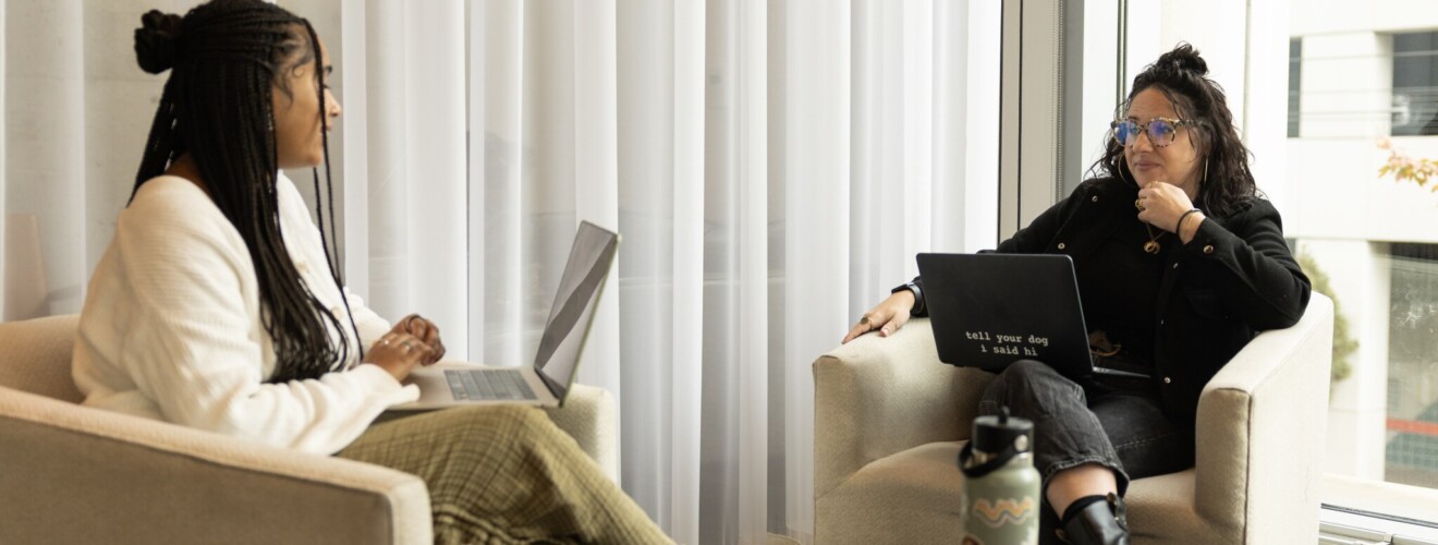 Kiara Holden ’24 and Megan Irving ’24 catch up over coffee during their weekly chat about their practice.