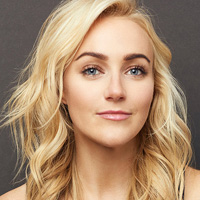 Betsy Wolfe