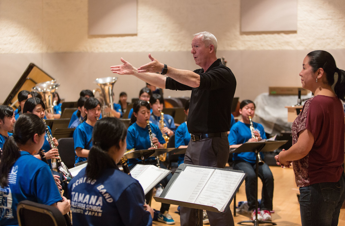 Ed-Powell-teaching-Tamana-HS-band-2016