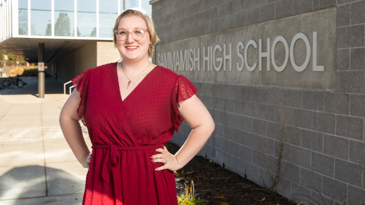 Becca Anderson in front of Sammamish High School sign