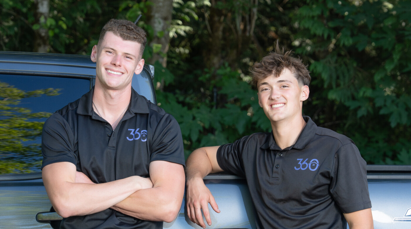 Luke Smith and Lute Connor O’Brien ’27, student-athletes and co-founders of 360 Home Services.