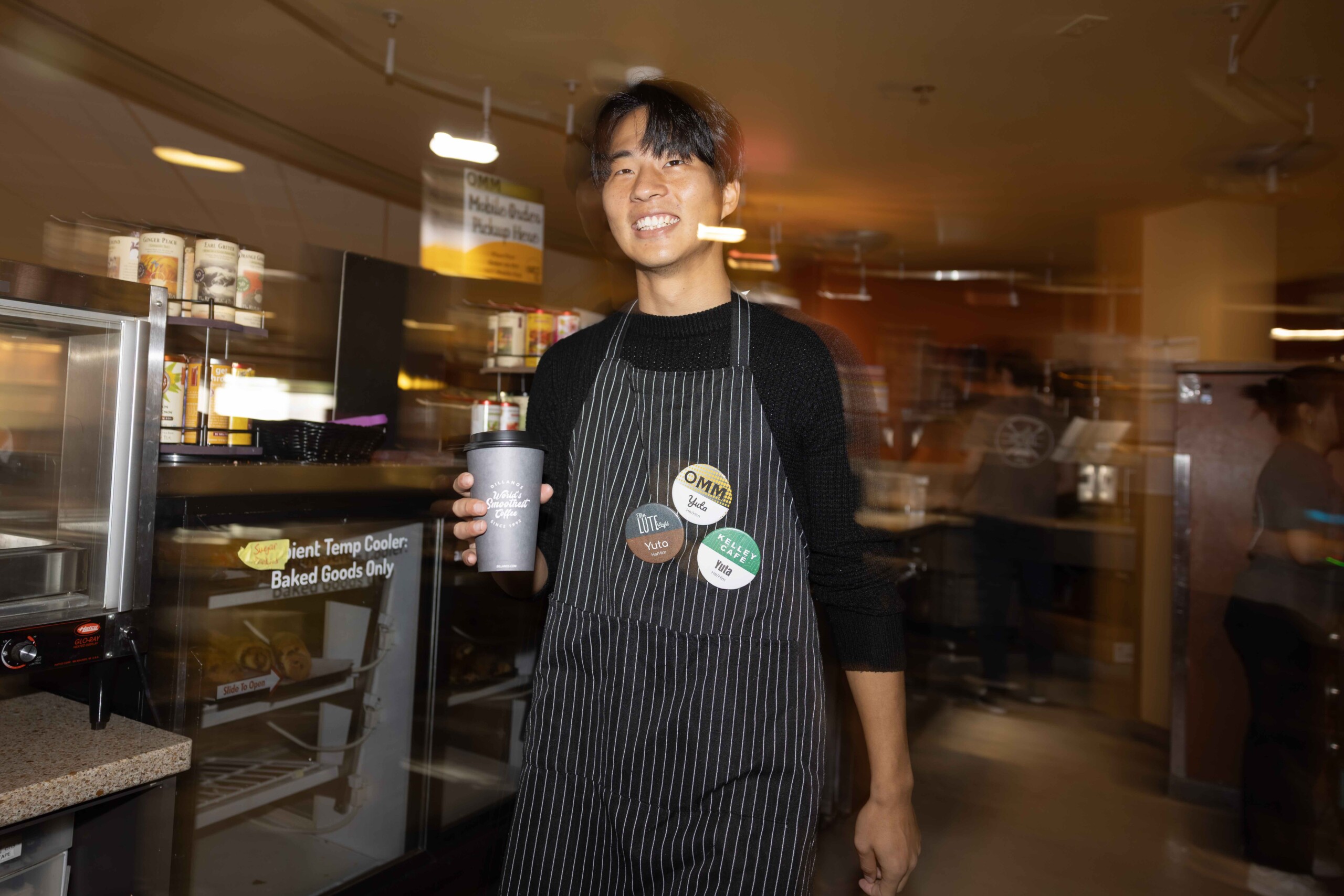 20251120_sb_shimazu_senior-spotlight_004-scaled Yuta working in Old Main Market