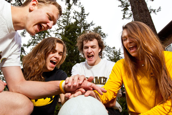 Some of the ‘Stuen Accommodators’ get loud – it’s what they do. From left to right: Kory Miller ’14, Amy Delo ’15, Chris Guiducci ’14, Steffi Mack ’15.