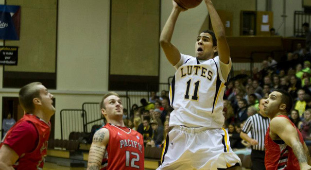 PLU mens basketball