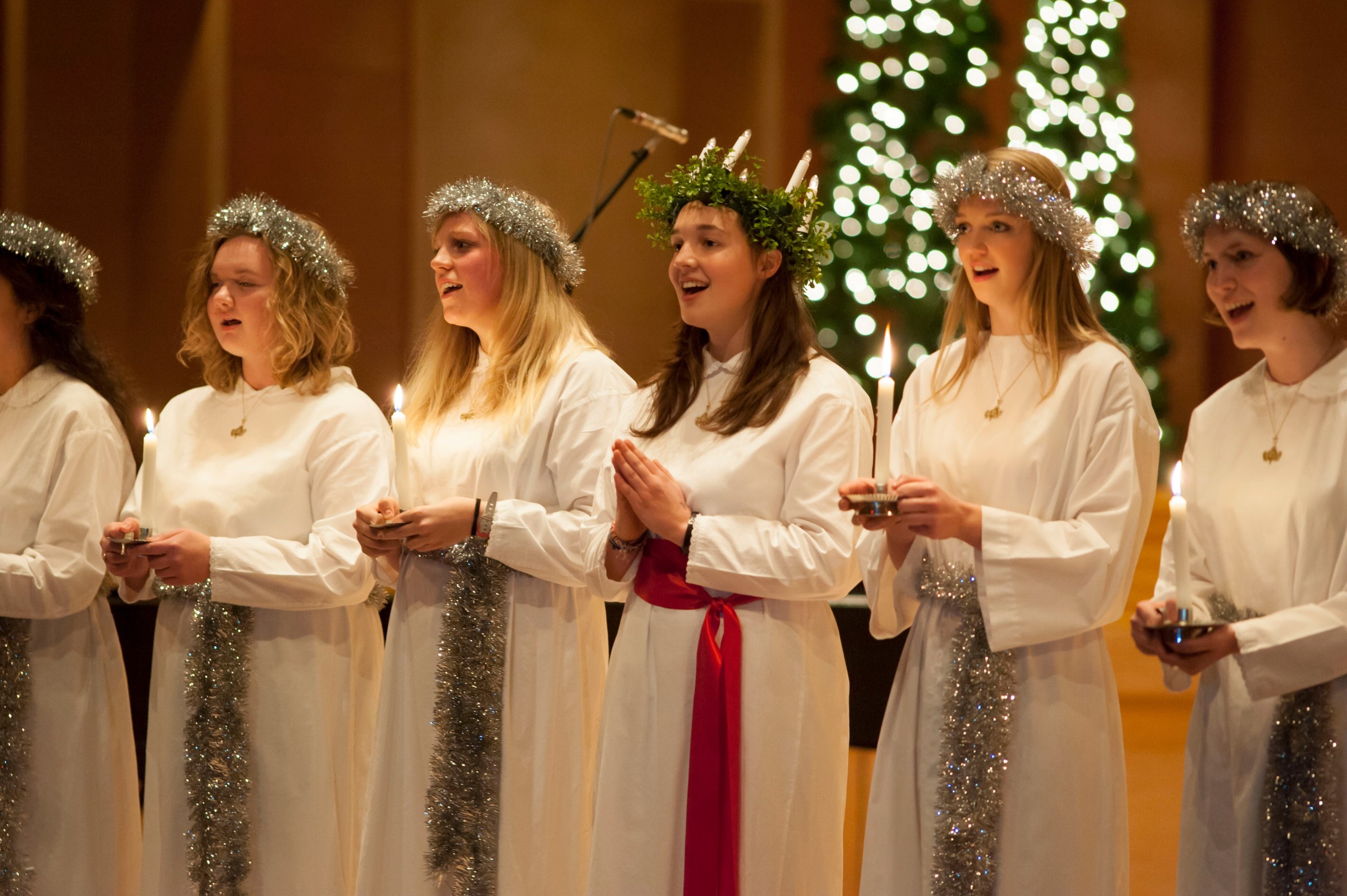 Students sing at Sankta Lucia in 2013. (Photo: John Froschauer/PLU)