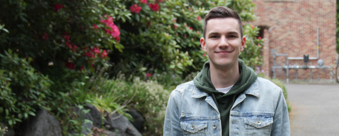 Joel Joel Earlywine '18 (Photo by Oliver Johnson '18/PLU)