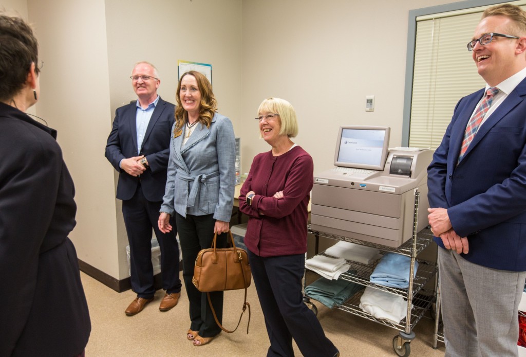 patty-murray-5-30-18-1315 Sen. Patty Murray visits PLU campus and the nursing program, also visiting with a handful of students and recent graduates, Wednesday, May 30, 2018. (Photo: John Froschauer/PLU)