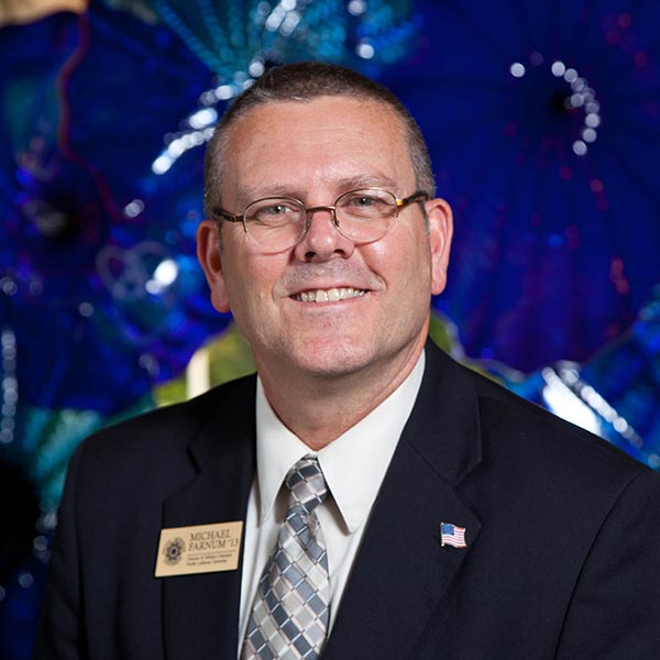 Michael Farnum