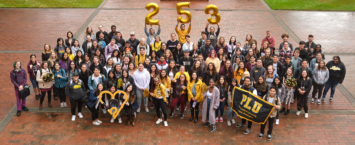 253 students gather for a photo on Red Square at PLU, Monday, Sept. 9, 2019. (Photo/John Froschauer)