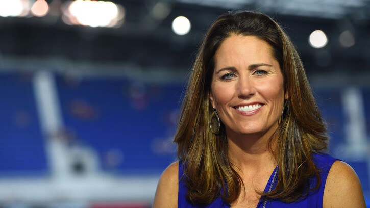 Julie Foudy headshot