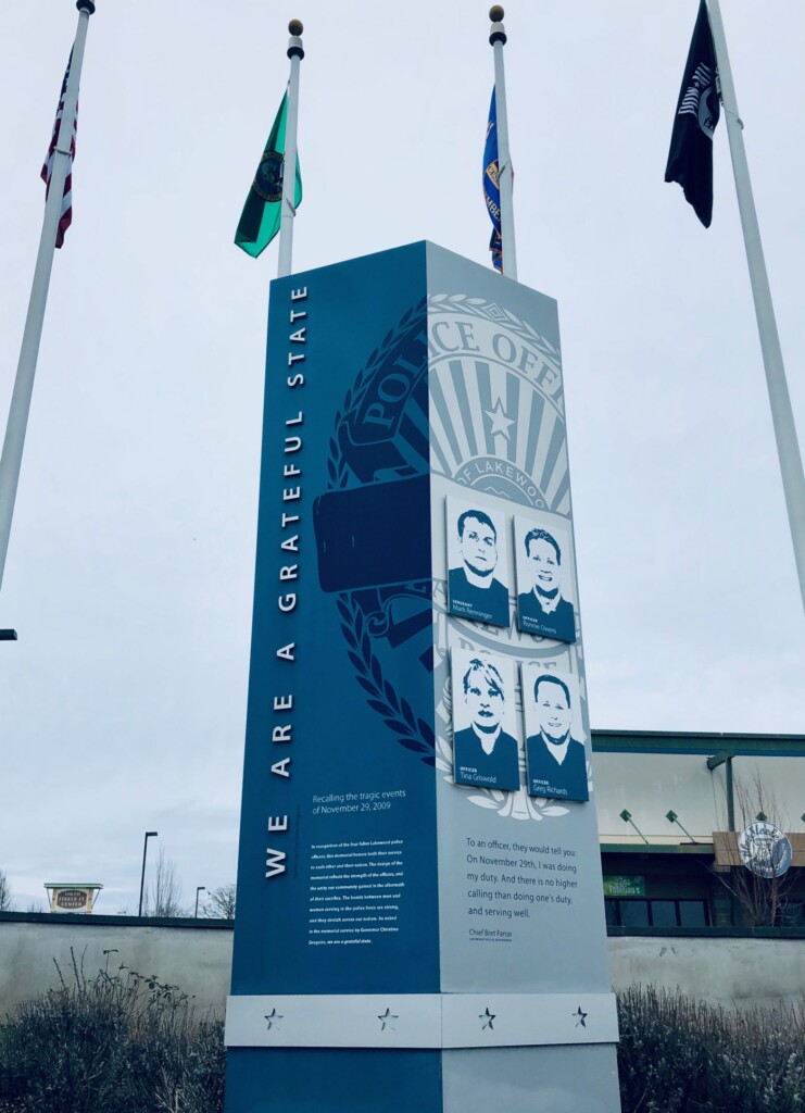 BlueSteel's Monument to Fallen Officers