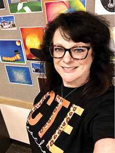 Funfar Julie (Birdsell) Funfar – Resolute Online: Fall 2022