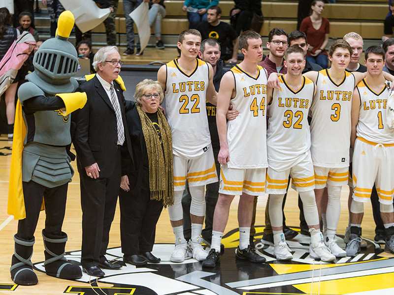 PLU men's basketball vs Linnfield, Friday, Feb. 17, 2017. (Photo: John Froschauer/PLU)