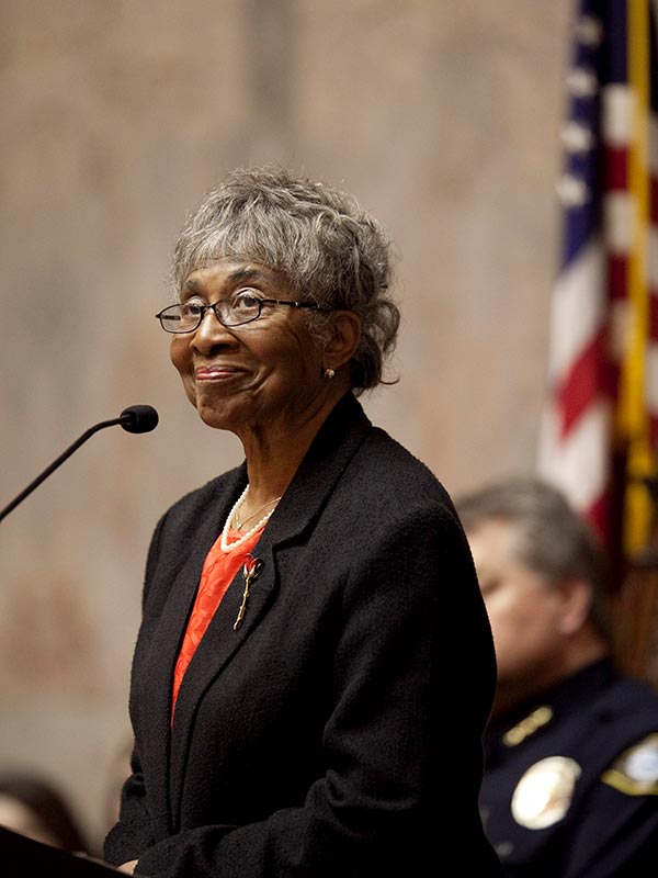 Rosa Franklin speaking at an event (photo credit Legislative Support Services Photography)