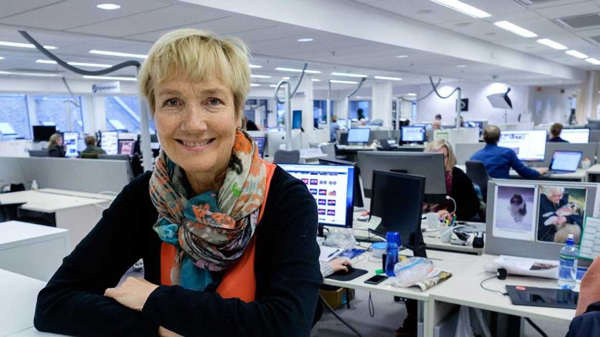 Hilde Bjørhovde at her job Aftenposten in Norway