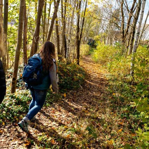 two PLU students hiking in Telemark