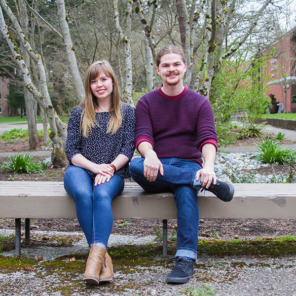 Peace Scholars Cate Rush ’19 and Austin Beiermann ’18