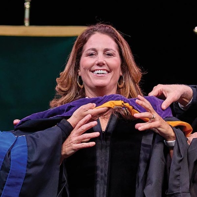 Julie Foudy<b>World Cup Champion</b>