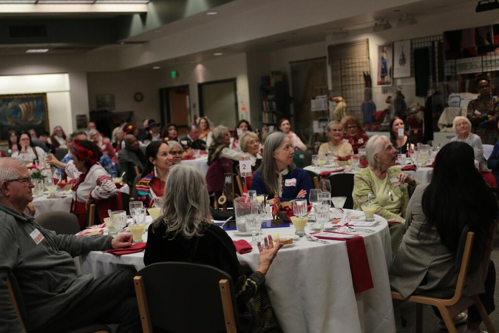 The crowd at the cultural footprints banquet