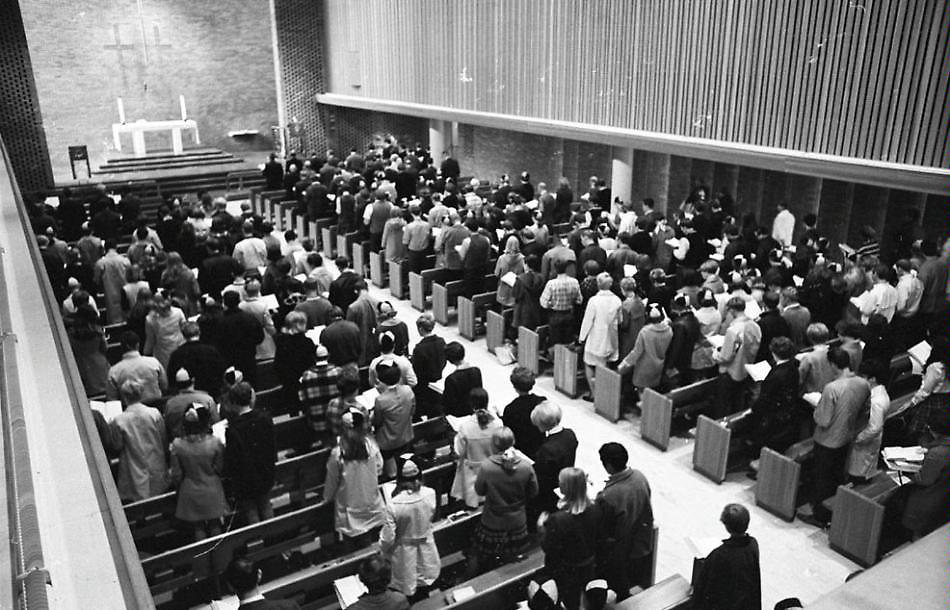 70-0110-14 Older christmas service at Trinity Lutheran church