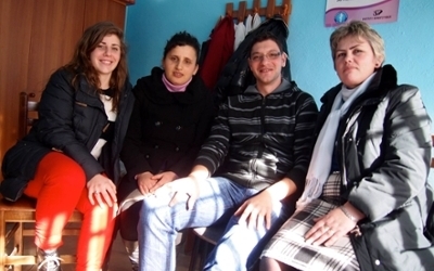 Allison with her Albanian students and colleagues Allison with her Albanian students and colleagues