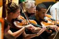 USO Violinists