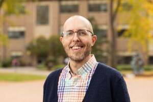 20241011_SB_Staff-Faculty-Headshots_004-min