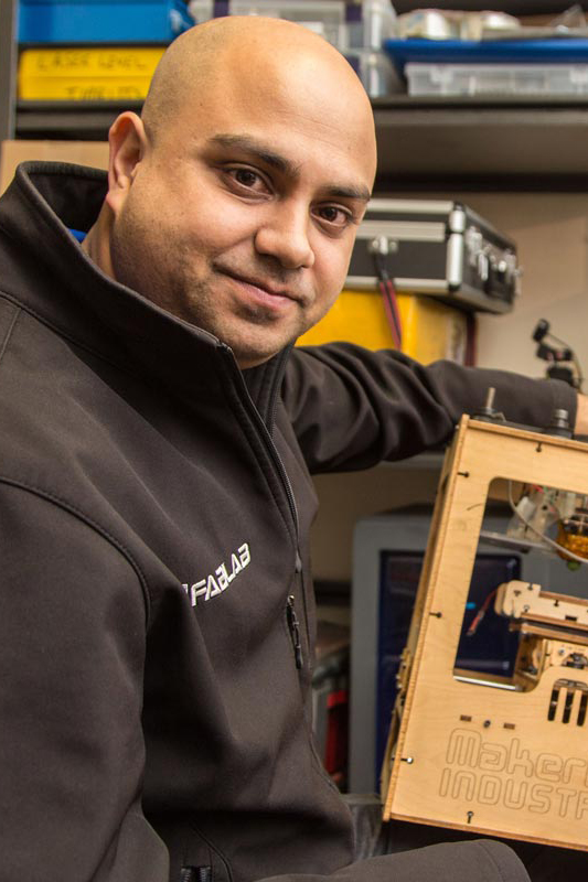William Davis ’06 helps create makerspace for artists, tinkerers and entrepreneurs